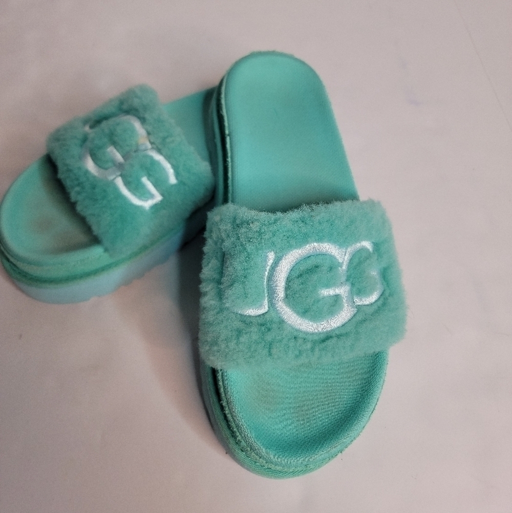 Ugg Laton Fur Slides Sz 6.5 Womens 1111236